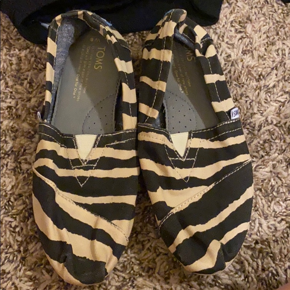 TOMS